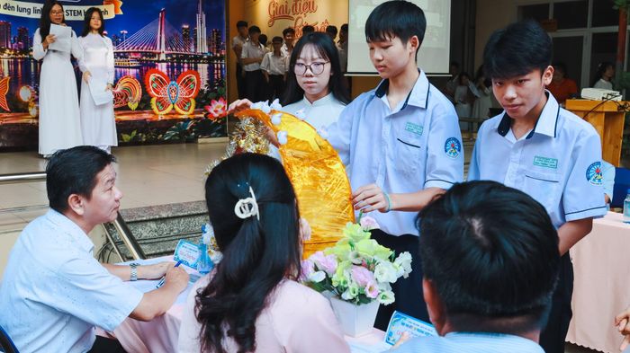 Trung tâm GDNN-GDTX Quận 5, Trung tâm GDTX Chu Văn An, Trung tâm GDTX tiếng Hoa thuộc khu vực Chợ Lớn theo phương án hợp nhất thành 1 Trung tâm GDNN-GDTX