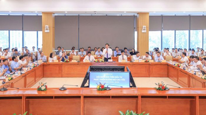 Hội nghị Xúc tiến đầu tư phát triển đường bộ cao tốc giai đoạn 2026 - 2030. Ảnh: MD