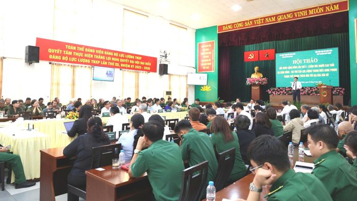  Các bác sĩ của Bệnh viện Phục hồi chức năng - Điều trị bệnh nghề nghiệp chia sẻ về chăm sóc sức khỏe người cao tuổi 