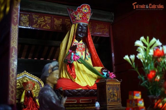 Tượng Pháp Vân ở chùa Dâu, Bắc Ninh. Ảnh: Quốc Lê.