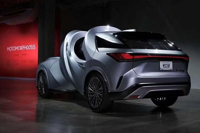 Thông qua dự án này, Lexus không tập trung vào khả năng vận hành của xe mà khai thác khía cạnh hình khối, chuyển động và cách con người nhận diện một chiếc ô tô, biến những mẫu xe quen thuộc thành các tác phẩm nghệ thuật có hình dáng hoàn toàn khác biệt.