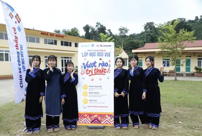 Hoạt động School Tour 2026 với chủ đề “Lớp học reo vui” được tổ chức ở 12 tỉnh, thành phố.
