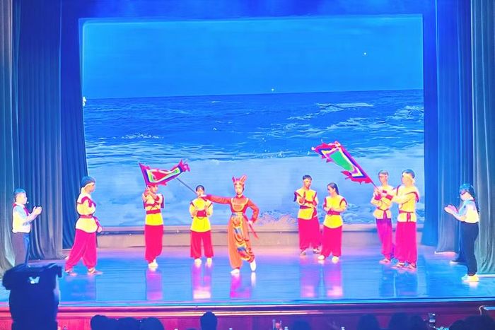 “Dấu chân người mở đất - Thiêng liêng miền cửa biển”, phần dự thi của Trường THCS Lê Chân (phường An Biên).