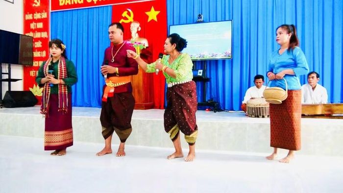 Nghệ thuật sân khấu Dì Kê đặc sắc của đồng bào Khmer xã Ô Lâm, tỉnh An Giang.