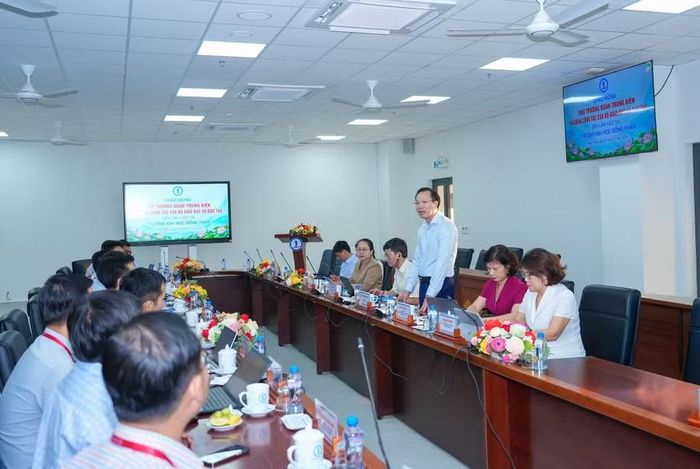 Quang cảnh buổi gặp gỡ.