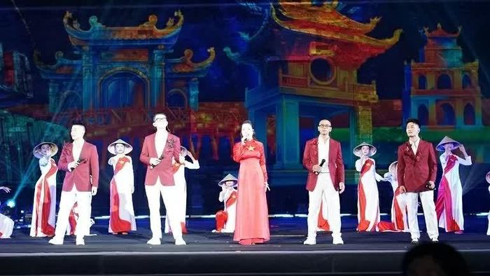 Lễ hội Văn hóa thế giới tại Hà Nội mang đến các hoạt động từ nghệ thuật biểu diễn, triển lãm, ẩm thực, điện ảnh, thời trang đến trải nghiệm văn hóa. (Ảnh: Thành Long)