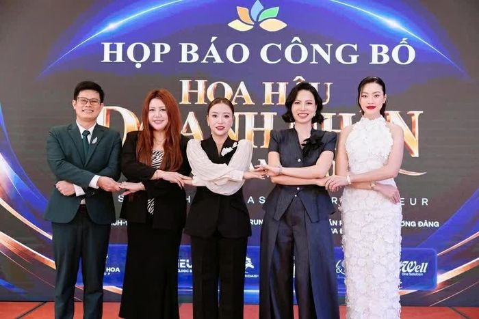 Cuộc thi giúp các thí sinh có thêm cơ hội gặp gỡ, trao đổi và kết nối với những người hoạt động trong nhiều lĩnh vực. (Nguồn: BTC)