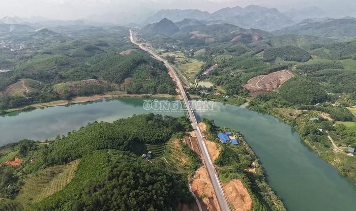 Thúc đẩy xã hội hóa trong phát triển hạ tầng giao thông.