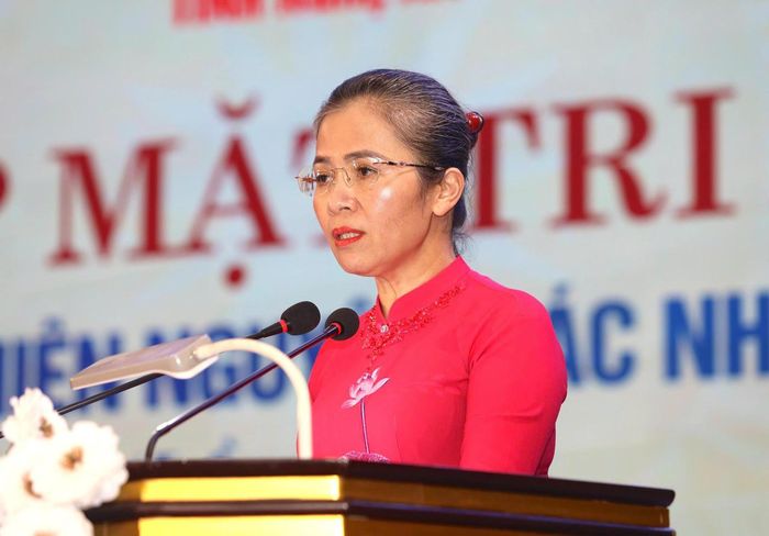 Phó Bí thư Tỉnh ủy, Chủ tịch Ủy ban MTTQ Việt Nam tỉnh Nghệ An Võ Thị Minh Sinh phát biểu tại buổi gặp mặt (ảnh Ngô Toàn)