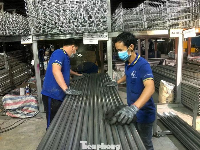 Doanh nghiệp thường đi qua chu kỳ như tăng trưởng nhanh, mở rộng vốn, gặp giới hạn quản trị rồi tái cấu trúc. Ảnh: Phương Vy.