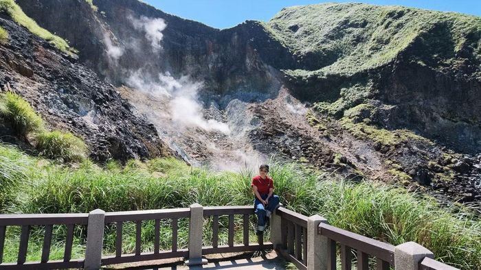 Ngày nay, những dấu tích núi lửa trở thành điểm đến khám phá tự nhiên. Du khách có thể tiếp cận các khu vực địa chất đặc trưng thông qua hệ thống đường mòn và điểm quan sát.