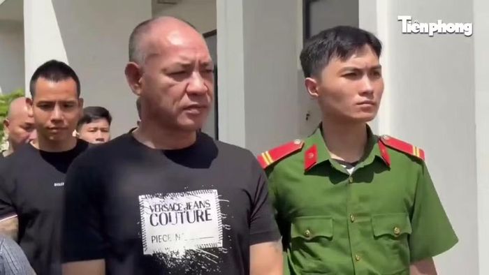 Dũng trọc Hà Đông và các bị can liên quan.