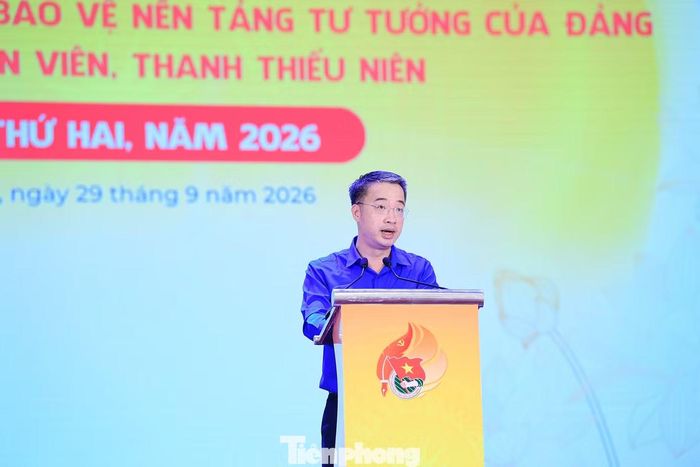 Anh Nguyễn Tường Lâm phát biểu tại lễ tổng kết và trao giải cuộc thi. Ảnh: Xuân Tùng
