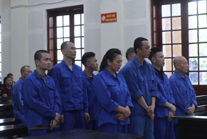 Các bị cáo tại phiên tòa.