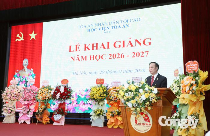 Đồng chí Nguyễn Đức Hạnh phát biểu tại buổi lễ