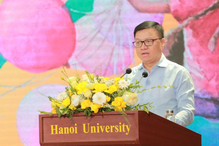 Ông Lê Quốc Minh - Ủy viên Ban chấp hành Trung ương Đảng, Tổng Biên tập Báo Nhân Dân, Phó Trưởng ban Tuyên giáo Trung ương, Chủ tịch Hội Nhà báo Việt Nam phát biểu.