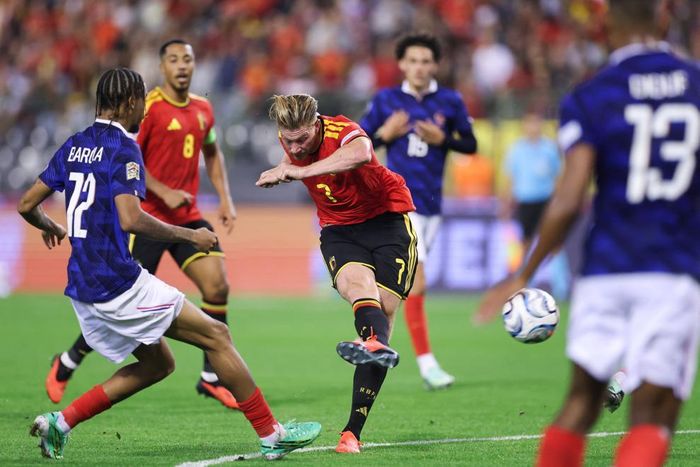 Cơ hội hiếm hoi của De Bruyne
