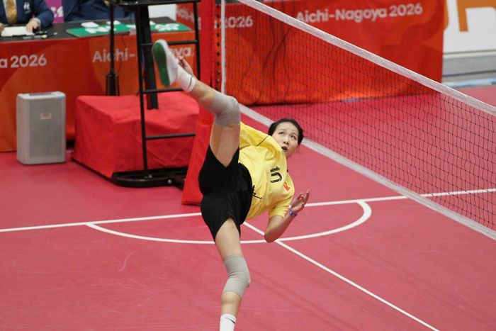 Thu Trang và Khánh Ly trong trận chung kết đơn nữ - Ảnh: Tam Ninh