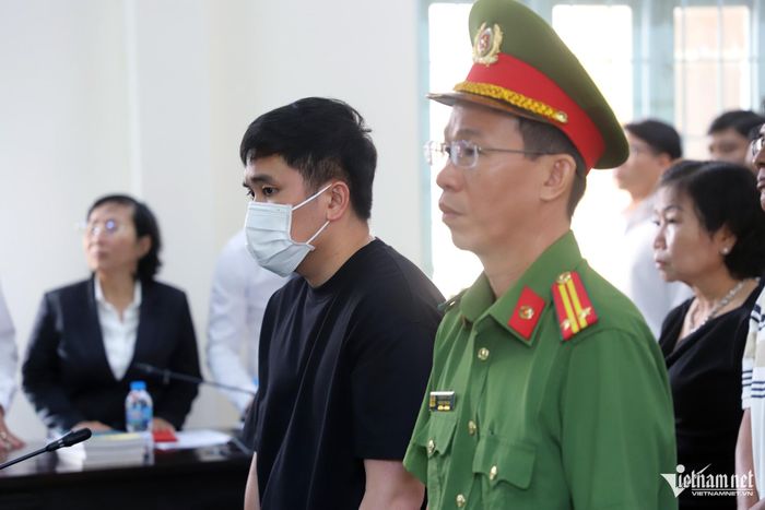 Bị cáo Trung tại tòa.