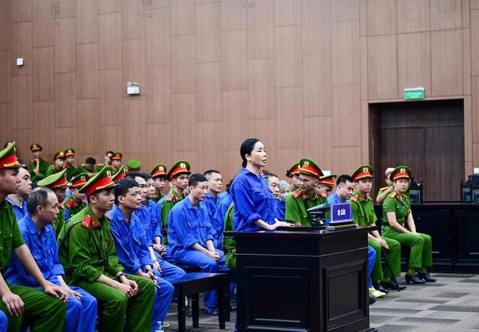 Các bị cáo tại tòa. Ảnh: CTV