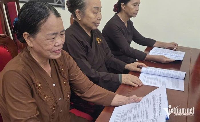 Các tăng ni, phật tử tìm hiểu thêm về các tài liệu chính thống