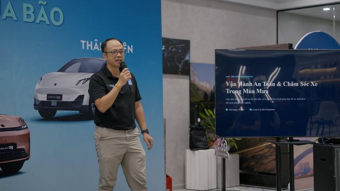 Ông Phạm Ngọc Hoàn, Khối dịch vụ hậu mãi Tasco Auto chia sẻ kinh nghiệm vận hành, chăm sóc xe Lynk & Co trong mùa mưa bão.