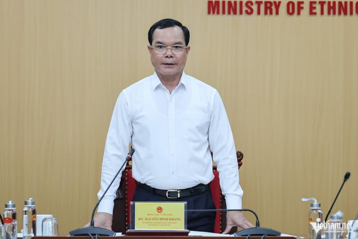 Bộ trưởng Nguyễn Đình Khang phát biểu chỉ đạo Hội nghị