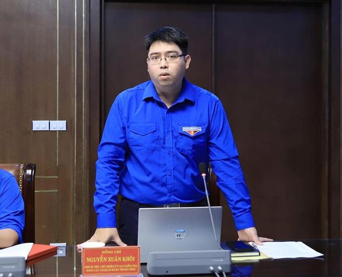 Đồng chí Nguyễn Xuân Khôi, Phó Bí thư, Chủ nhiệm Ủy ban Kiểm tra Đoàn các cơ quan Đảng Trung ương phát biểu tại buổi làm việc.