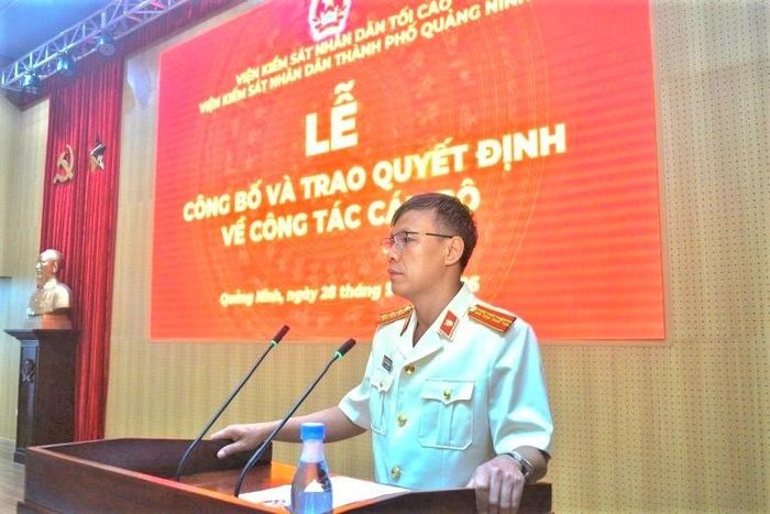  Đồng chí Hoàng Trọng Đạt, Trưởng Phòng 8 phát biểu nhận nhiệm vụ tại buổi Lễ.
