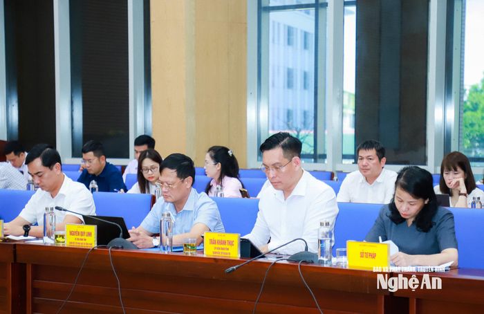 Các đại biểu dự cuộc làm việc. Ảnh: Thành Duy