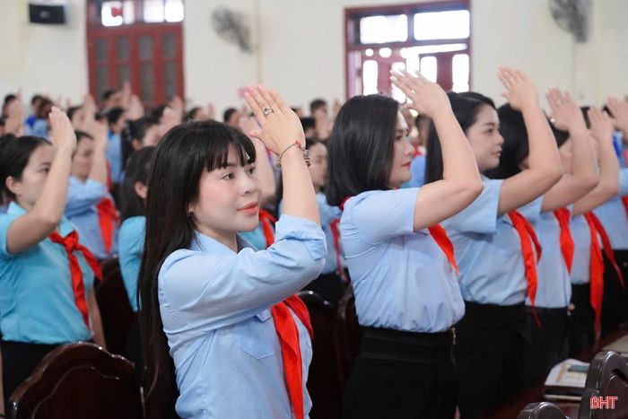 Đội ngũ cán bộ phụ trách thiếu nhi, giáo viên làm Tổng phụ trách Đội tiếp tục được nâng cao kỹ năng, nghiệp vụ.