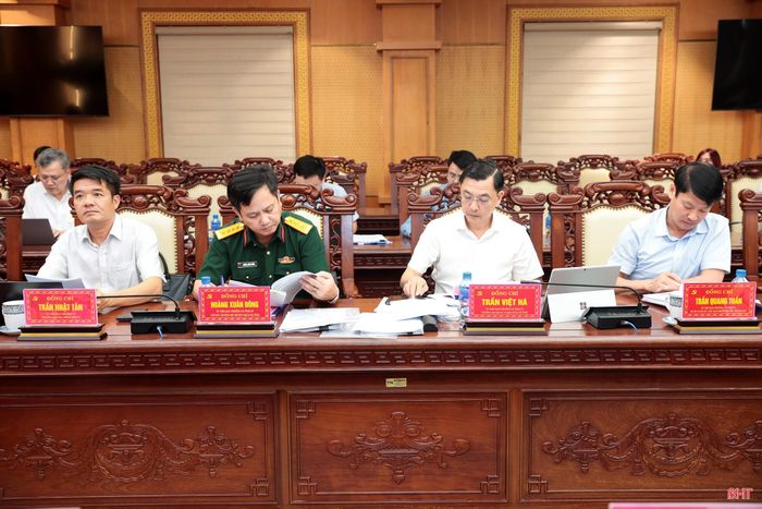 Các đại biểu tham dự hội nghị.