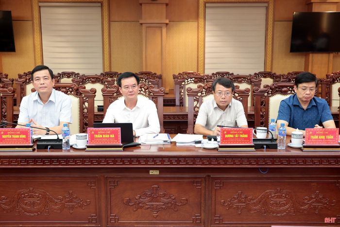 Các đại biểu tham dự hội nghị.