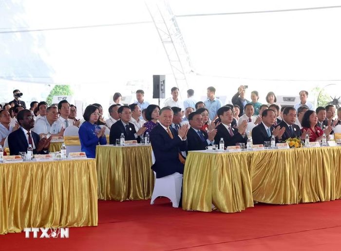 Tổng Bí thư, Chủ tịch nước Tô Lâm và các đại biểu tham dự. (Ảnh: Thống Nhất /TTXVN)