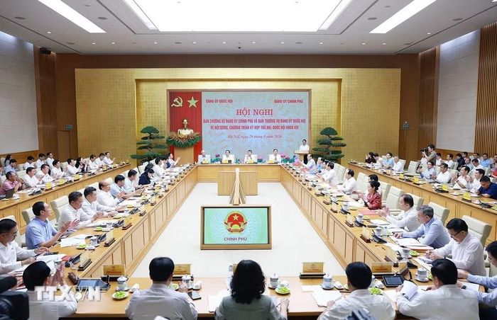 Hội nghị Ban Thường vụ Đảng ủy Chính phủ và Ban Thường vụ Đảng ủy Quốc hội. (Ảnh: Dương Giang/TTXVN)