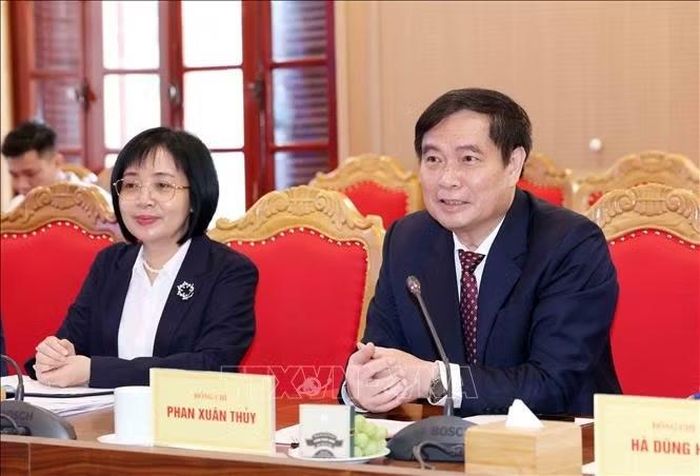 Đồng chí Phan Xuân Thủy, Phó Trưởng Ban Tuyên giáo Trung ương phát biểu tại hội đàm. Ảnh: Phương Hoa/TTXVN.