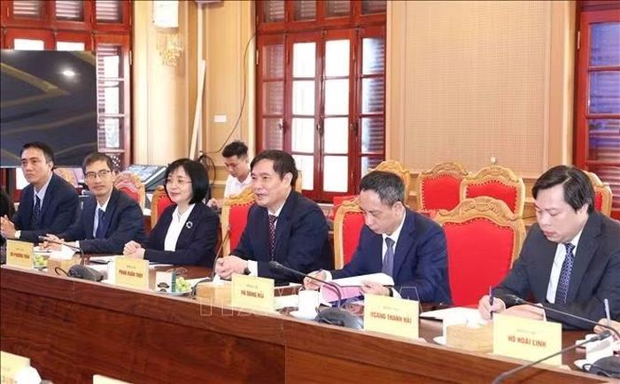 Đoàn đại biểu Ban tuyên giáo Trung ương dự hội đàm. Ảnh: Phương Hoa/TTXVN.