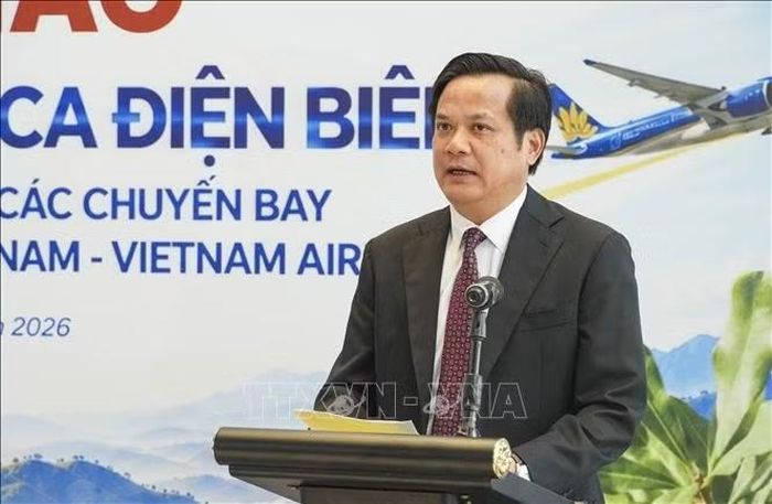 Ông Lò Văn Cương, Phó Chủ tịch Thường trực UBND tỉnh Điện Biên, phát biểu tại buổi lễ. Ảnh: Xuân Tư/TTXVN