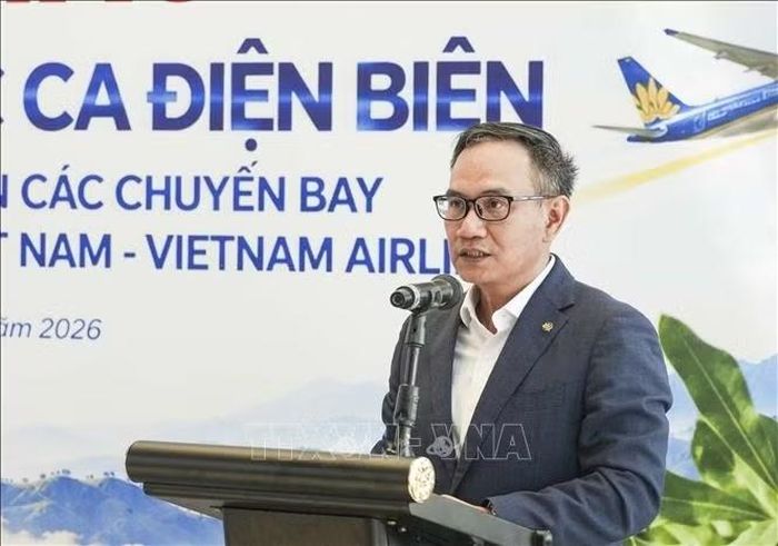 Ông Lê Minh Tuấn, Phó Trưởng ban Dịch vụ hành khách, Tổng công ty Hàng không Việt Nam, phát biểu tại buổi lễ. Ảnh: Xuân Tư/TTXVN
