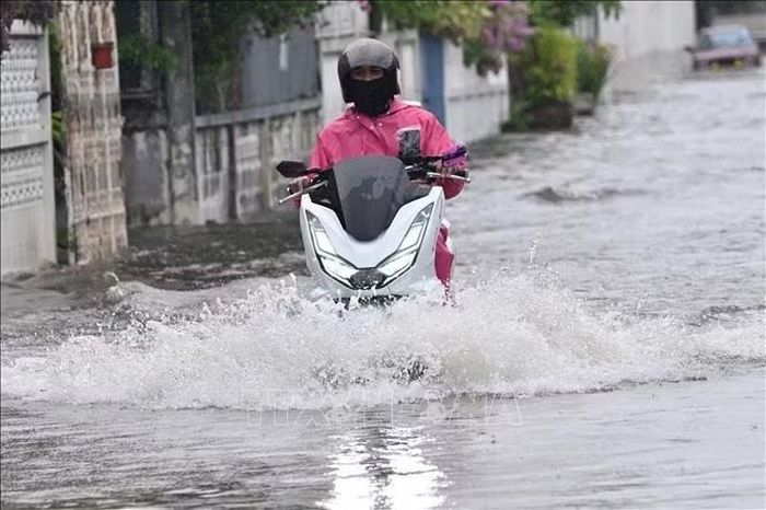 Ngập lụt do mưa lớn tại thủ đô Bangkok, Thái Lan ngày 26/9/2026. Ảnh: THX/TTXVN phát