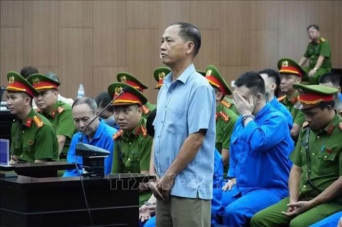 Các bị cáo khai báo tại phiên tòa.