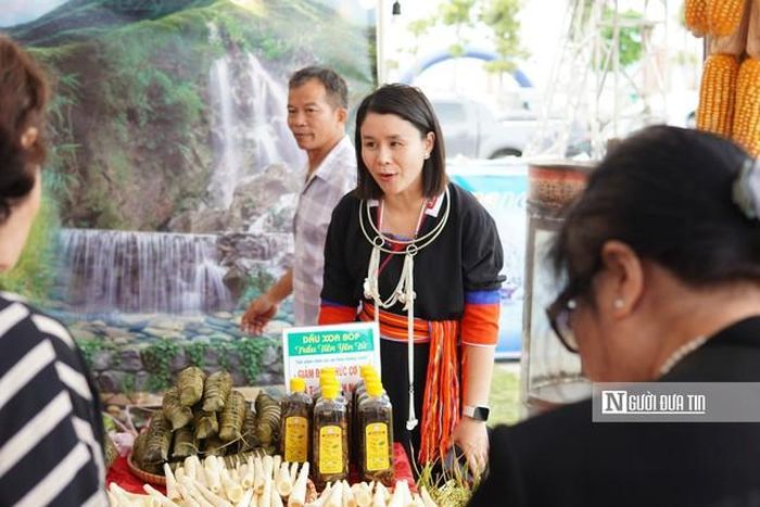 Đề án đặt ra yêu cầu phát triển outlet gắn với minh bạch, có kiểm soát về chất lượng hàng hóa, giá cả và nguồn gốc (Ảnh: Việt Anh).