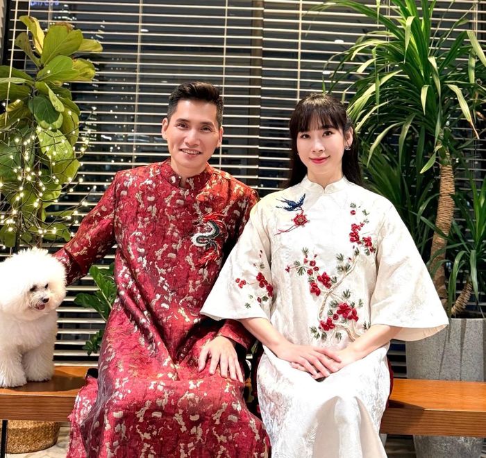 Vợ chồng MC Quốc Khánh. Ảnh: FBNV