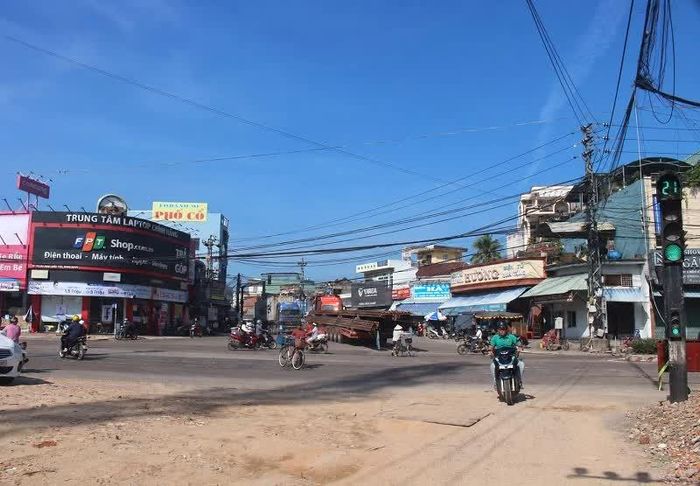 Cầu và đường qua sông Hà Thanh kết nối Tuy Phước Tây với phường Quy Nhơn Bắc, Quy Nhơn Tây sẽ giúp giảm tải cho ngã tư Diêu Trì (nối với quốc lộ 1A).