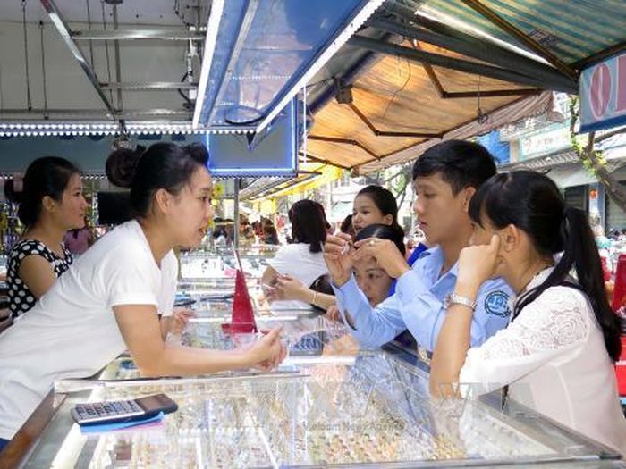 Cập nhật mới nhất giá bạc hôm nay 29/9. Ảnh: TTXVN