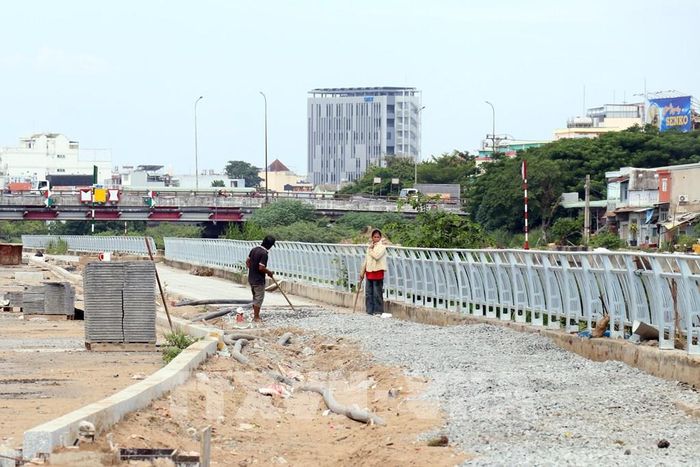 Nhiều dự án cải tạo hạ tầng kênh, rạch được TP. Hồ Chí Minh triển khai nhằm chỉnh trang đô thị. Ảnh: Tiến Lực - TTXVN