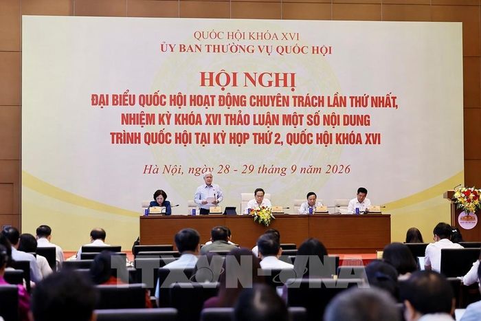 Phó Chủ tịch Thường trực Quốc hội Đỗ Văn Chiến phát biểu. Ảnh: Doãn Tấn - TTXVN