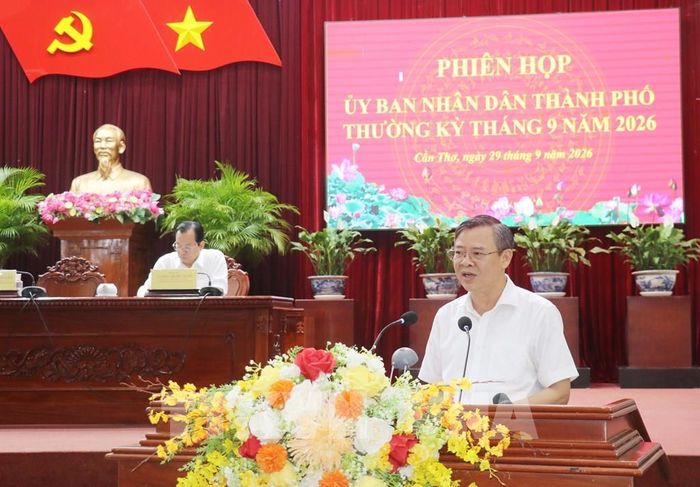 Ông Trương Cảnh Tuyên, Chủ tịch UBND TP Cần Thơ phát biểu. Ảnh: Ngọc Thiện- TTXVN