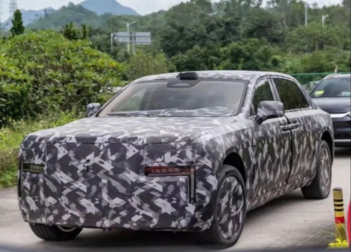 Mẫu xe có cảm biến trên kính chắn gió (Ảnh: Carscoops).