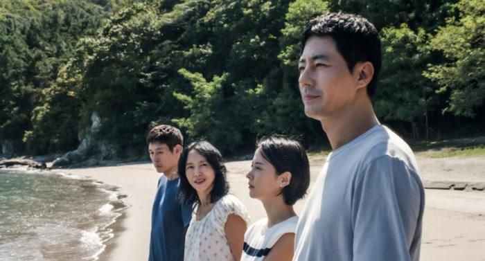 Possible Love đánh dấu sự trở lại của đạo diễn Lee Chang Dong, khai thác những biến động trong tình cảm, gia đình và tâm lý con người hiện đại.